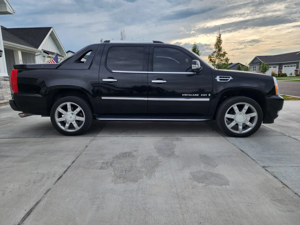 2008 Cadillac Escalade & EXT 3rd Gen - Image 9 of 31