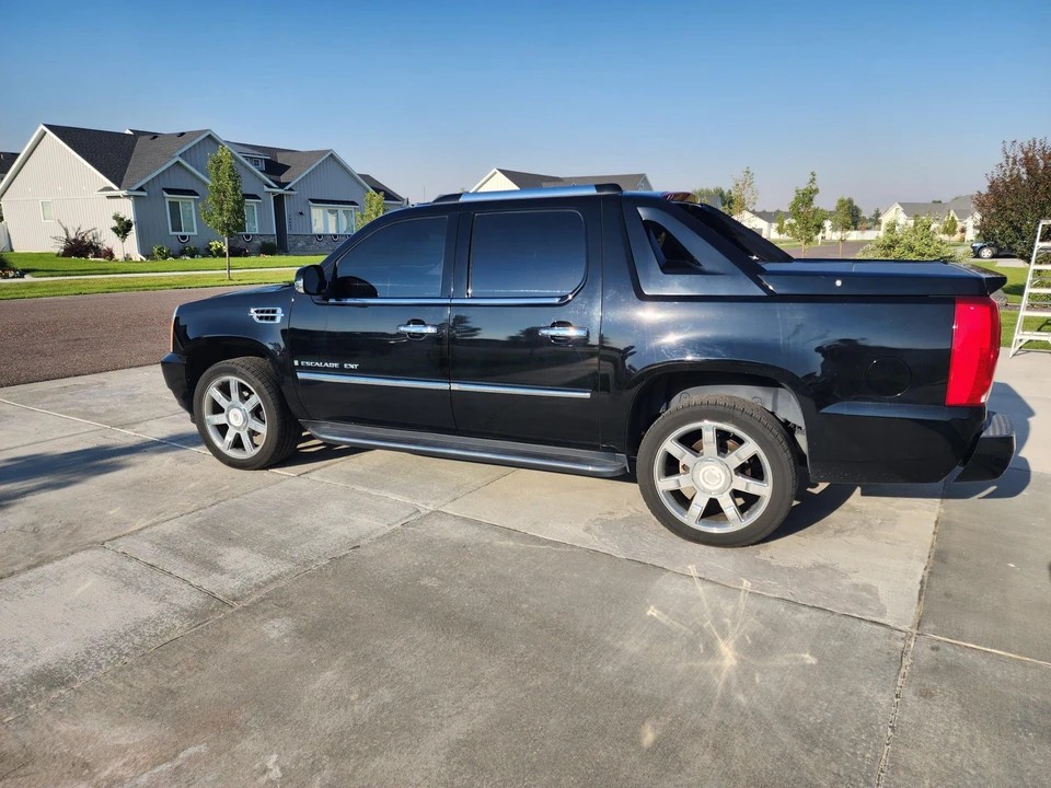 2008 Cadillac Escalade & EXT 3rd Gen - Image 15 of 31