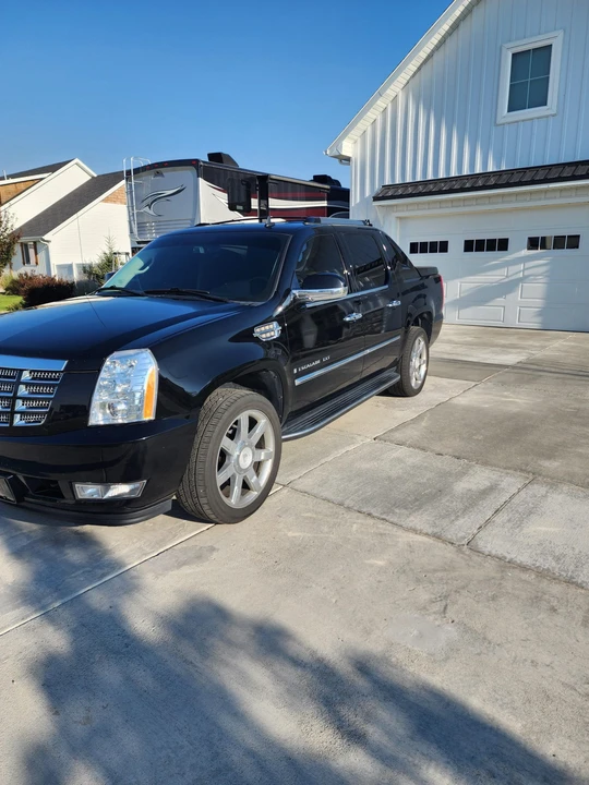 2008 Cadillac Escalade & EXT 3rd Gen - Image 19 of 31