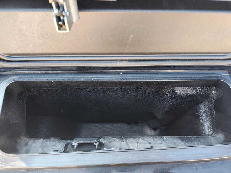 2008 Cadillac Escalade & EXT 3rd Gen - Image 25 of 31