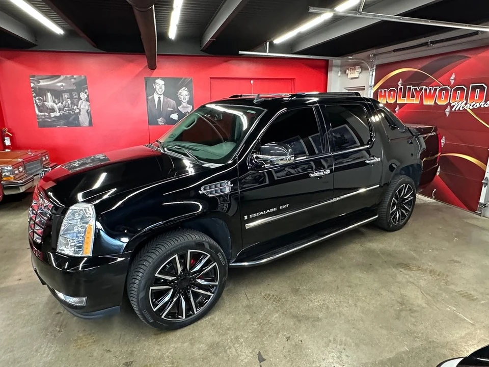 2008 Cadillac Escalade & EXT 3rd Gen - Image 17 of 21