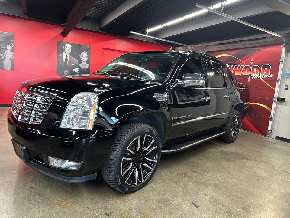 2008 Cadillac Escalade & EXT 3rd Gen - Image 2 of 21