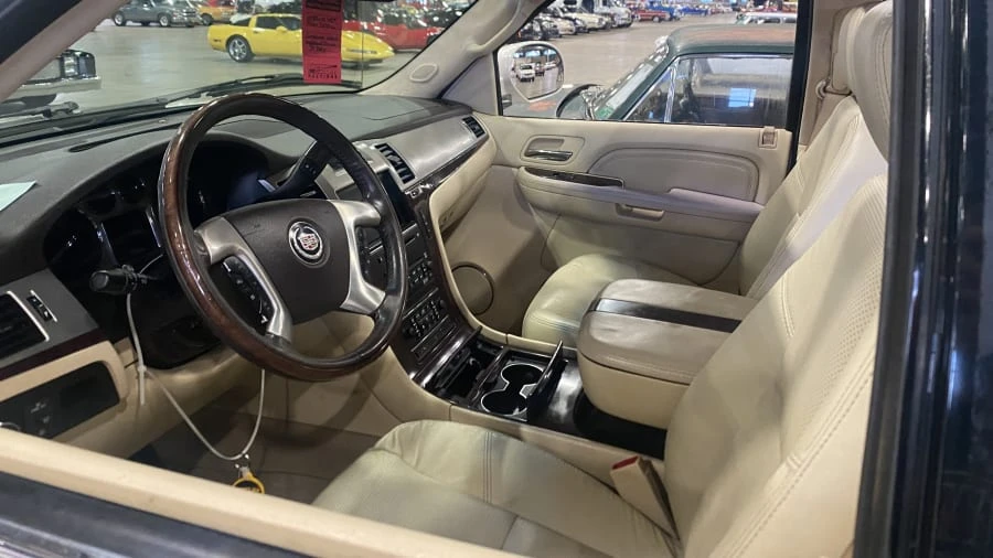 2008 Cadillac Escalade & EXT 3rd Gen - Image 3 of 4