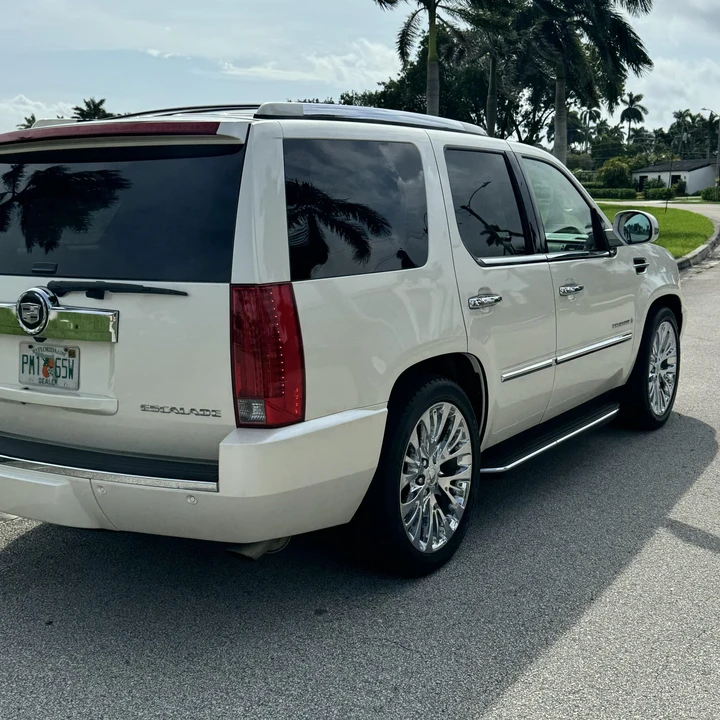 2008 Cadillac Escalade & EXT 3rd Gen - Image 11 of 12