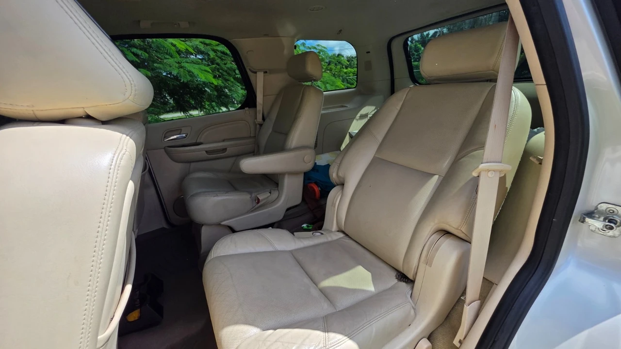 2008 Cadillac Escalade & EXT 3rd Gen - Image 16 of 21