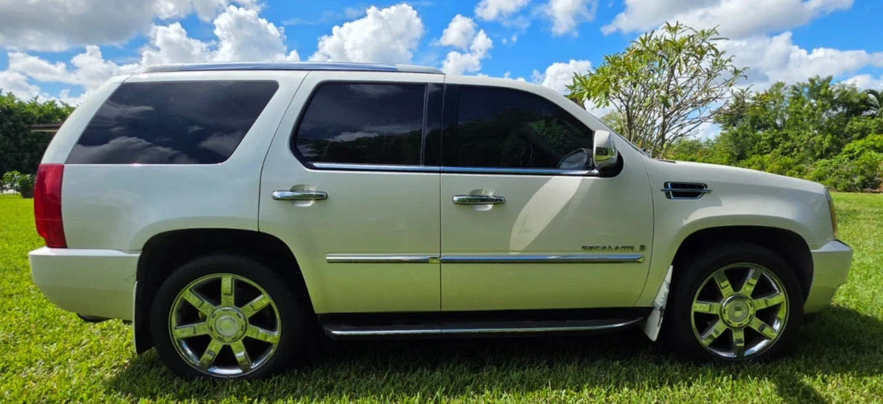 2008 Cadillac Escalade & EXT 3rd Gen - Image 5 of 21