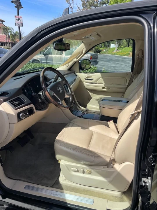 2008 Cadillac Escalade & EXT 3rd Gen - Image 8 of 10