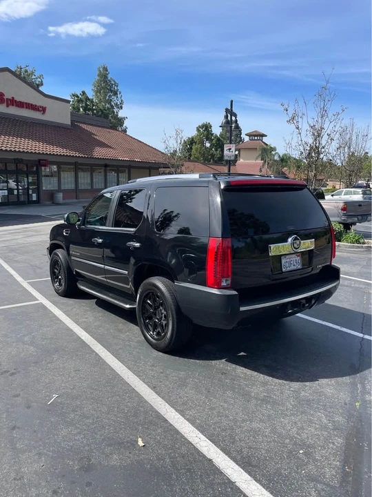 2008 Cadillac Escalade & EXT 3rd Gen - Image 7 of 10