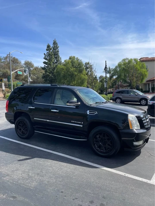2008 Cadillac Escalade & EXT 3rd Gen - Image 4 of 10