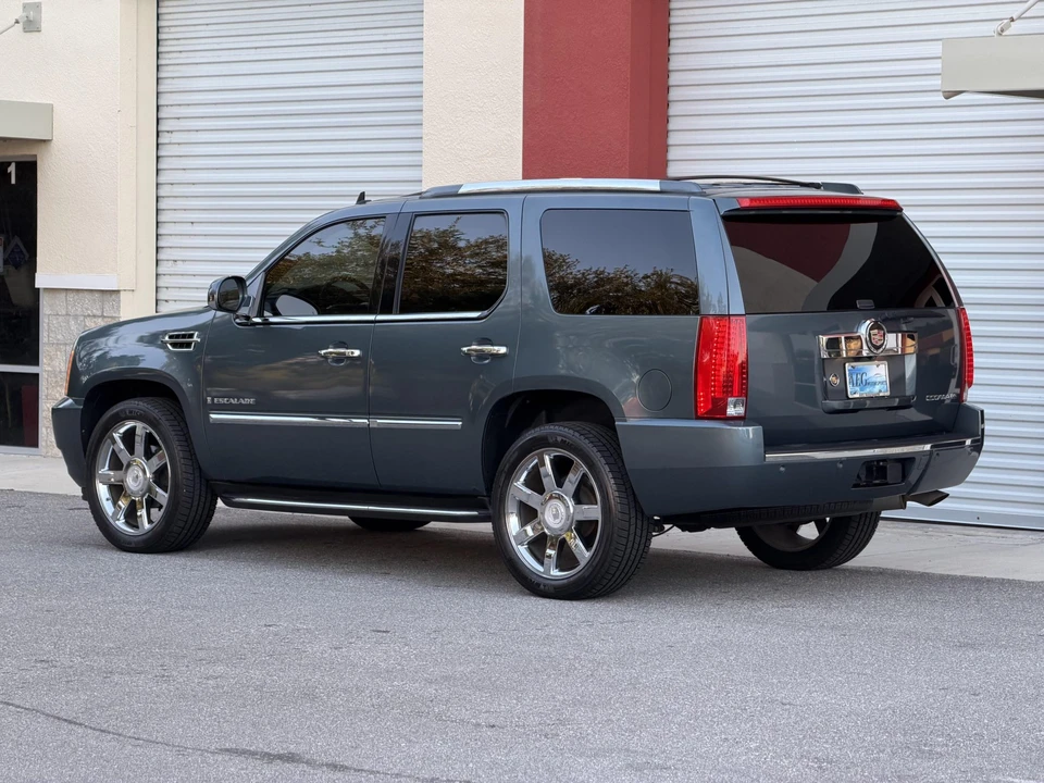 2008 Cadillac Escalade & EXT 3rd Gen - Image 9 of 31