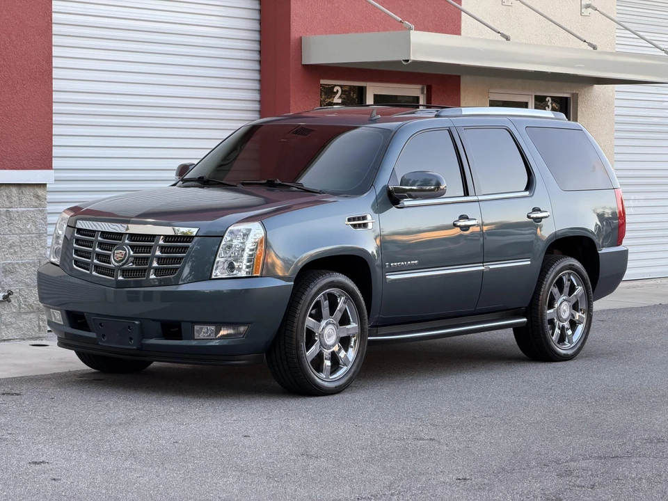 2008 Cadillac Escalade & EXT 3rd Gen - Image 3 of 31
