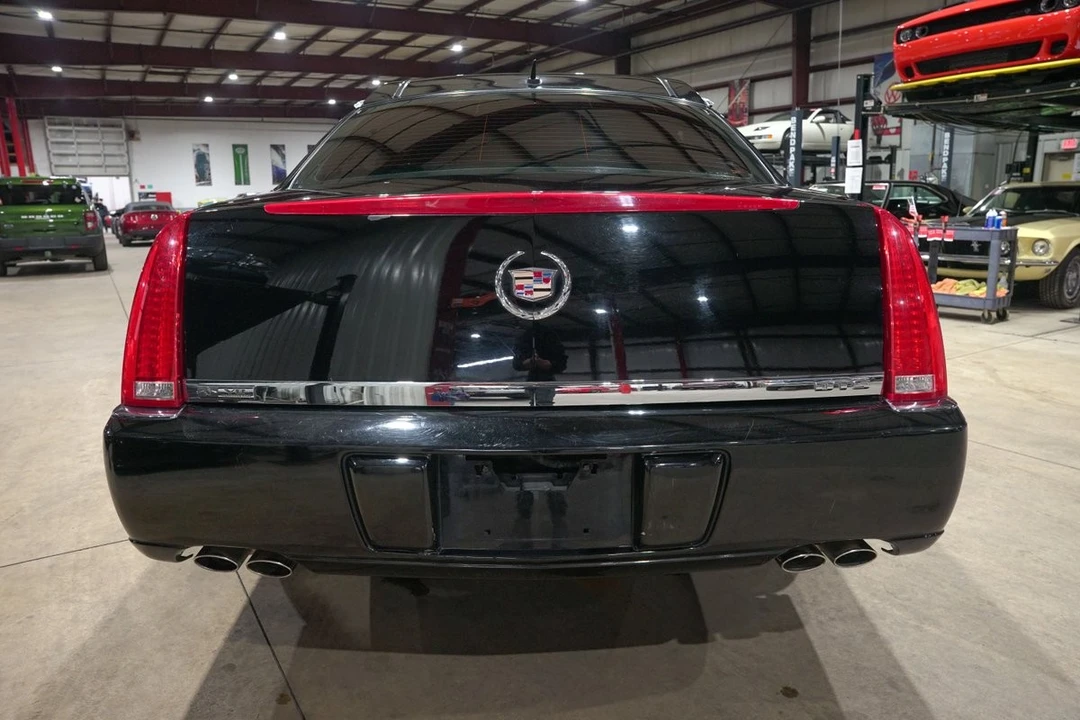 2008 Cadillac DTS - Image 7 of 21