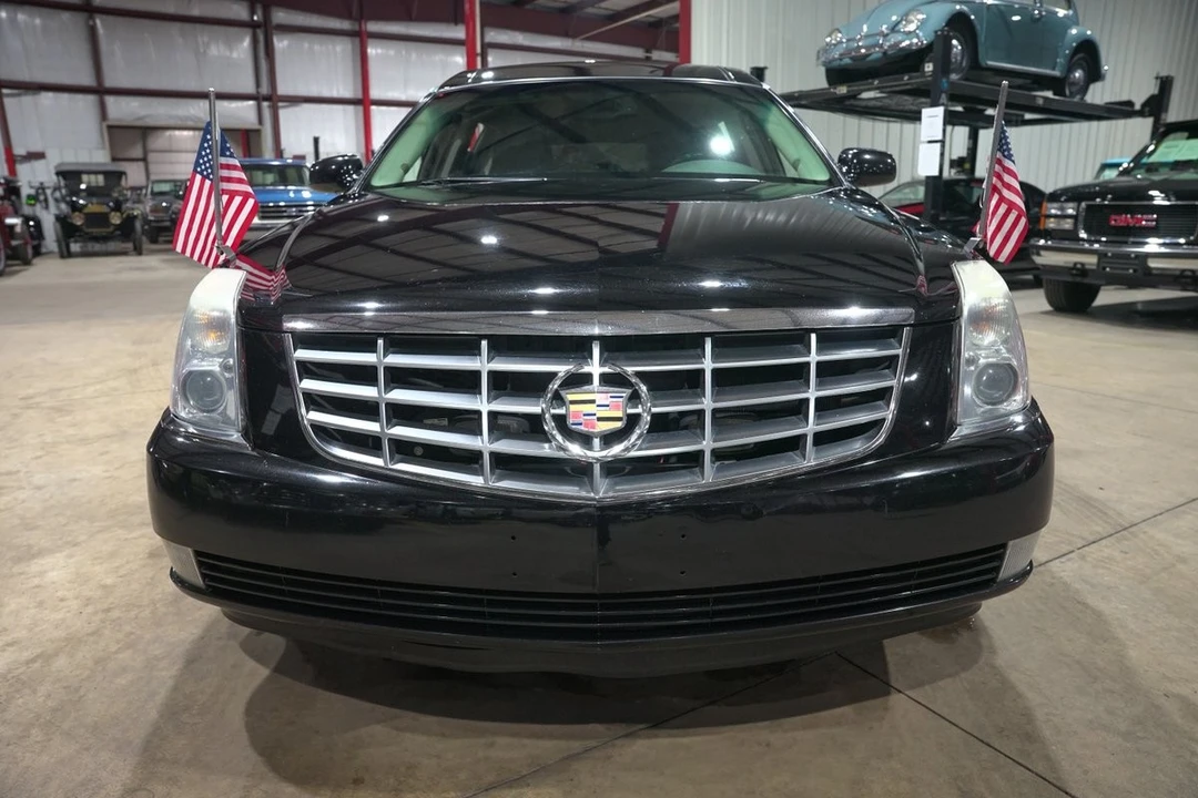 2008 Cadillac DTS - Image 13 of 21