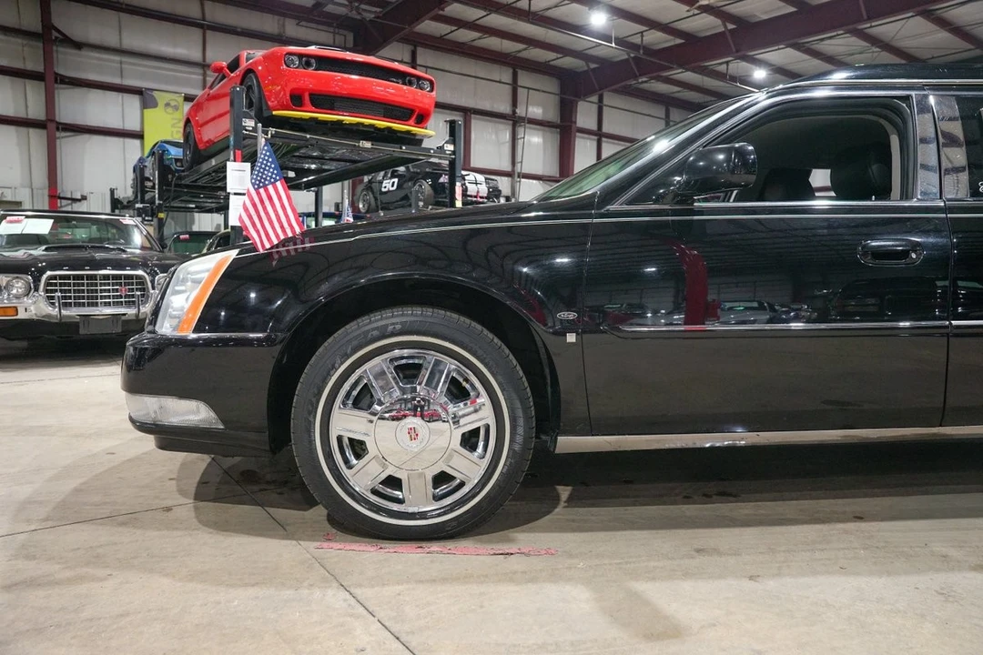 2008 Cadillac DTS - Image 3 of 12