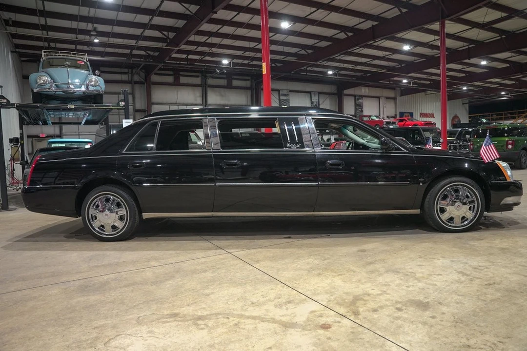 2008 Cadillac DTS - Image 10 of 21
