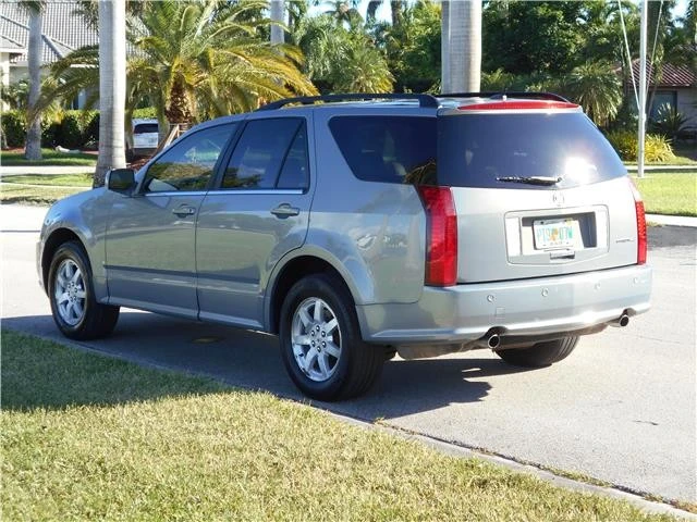 2008 Cadillac SRX - Image 8 of 12