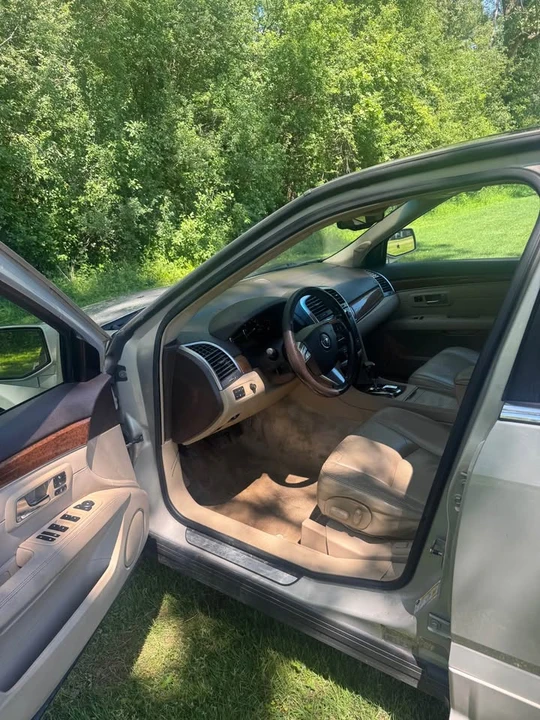 2008 Cadillac SRX - Image 13 of 14