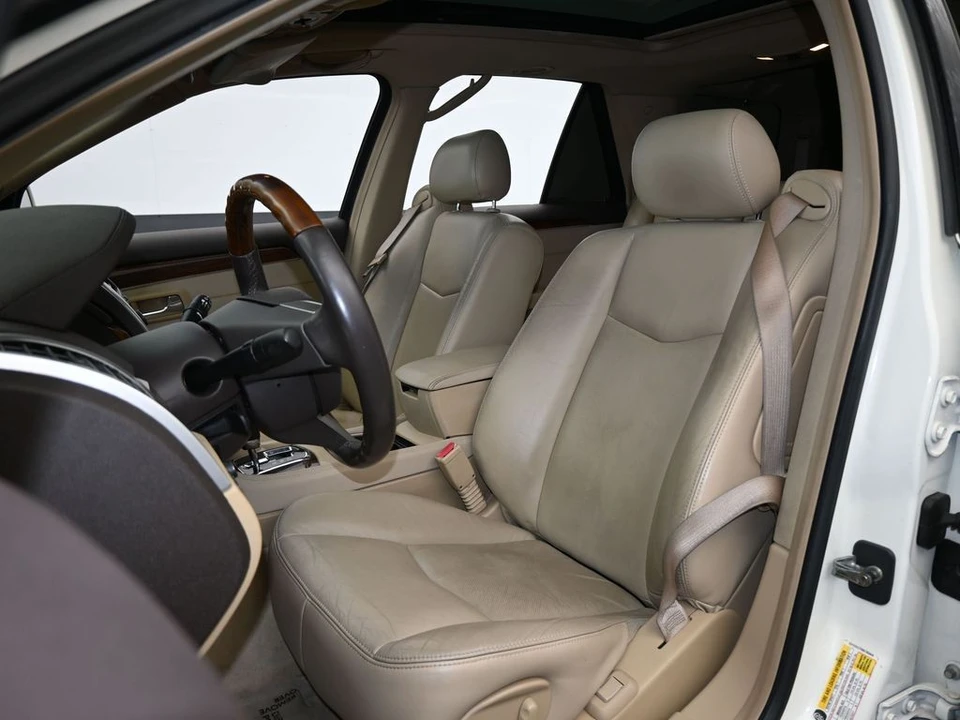 2008 Cadillac SRX - Image 10 of 12