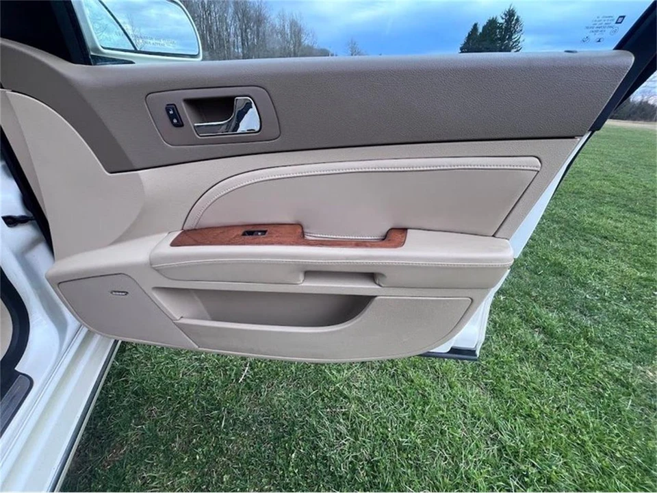 2008 Cadillac STS - Image 19 of 27