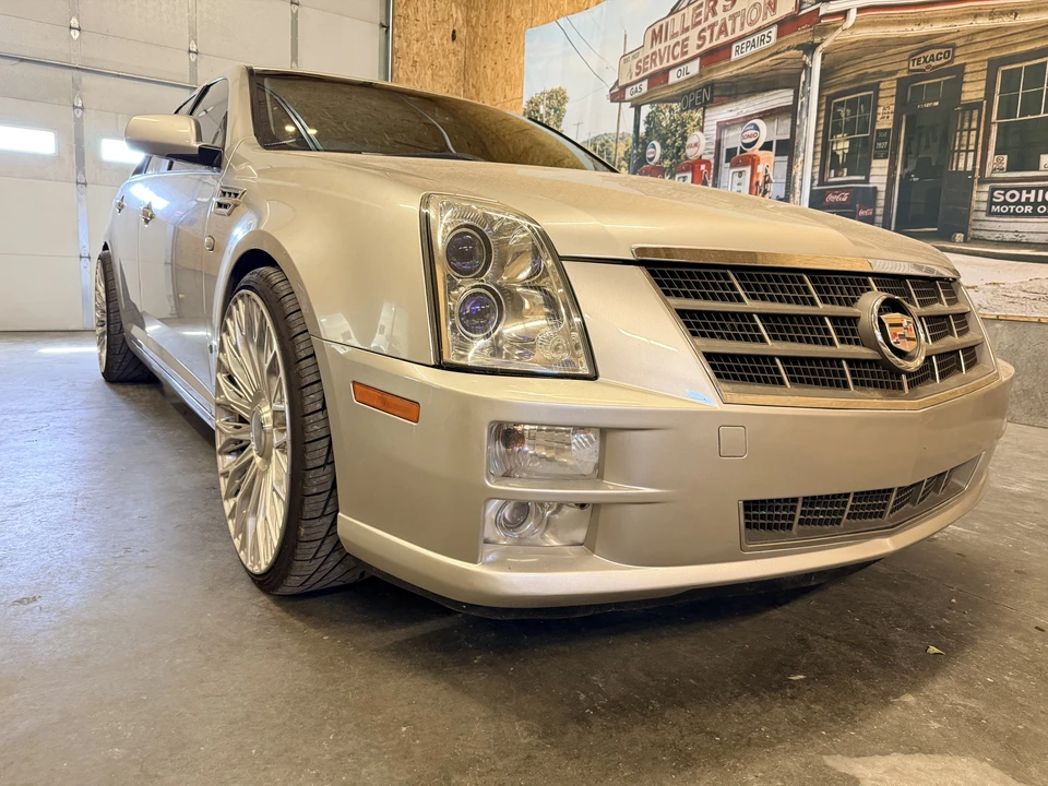 2008 Cadillac STS - Image 16 of 31