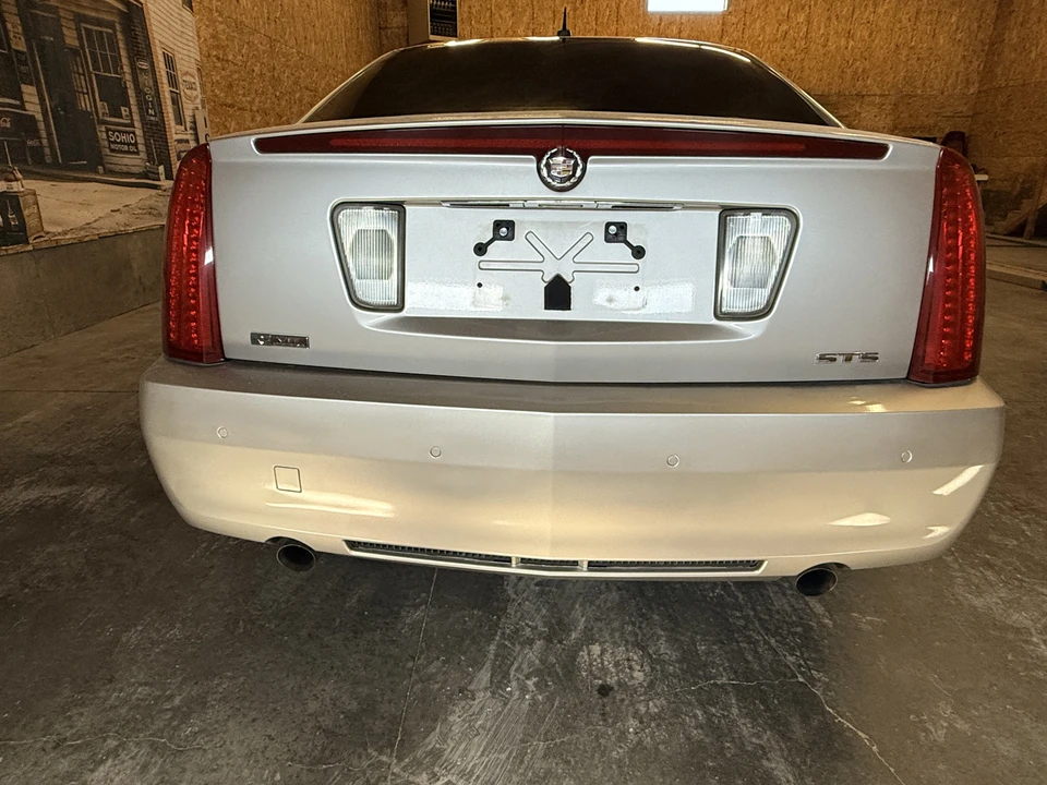 2008 Cadillac STS - Image 23 of 31
