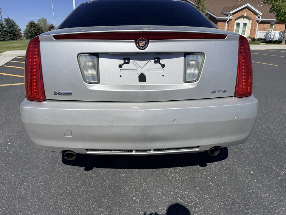 2008 Cadillac STS - Image 10 of 31
