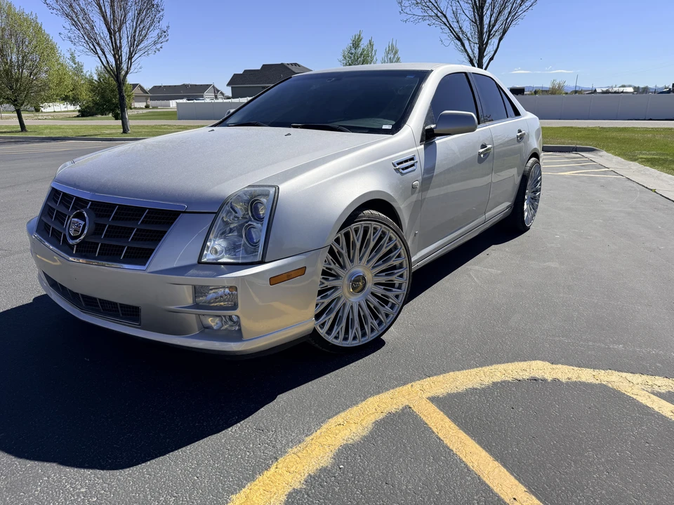 2008 Cadillac STS - Image 2 of 31