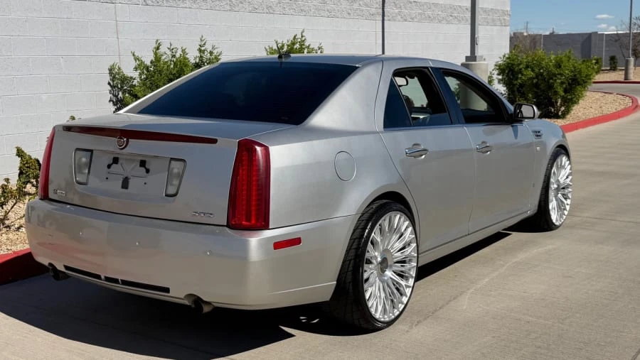 2008 Cadillac STS - Image 9 of 16