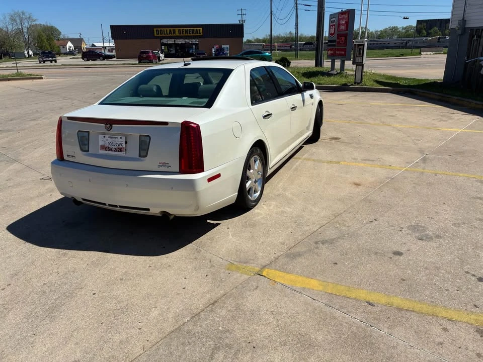 2008 Cadillac STS - Image 5 of 10