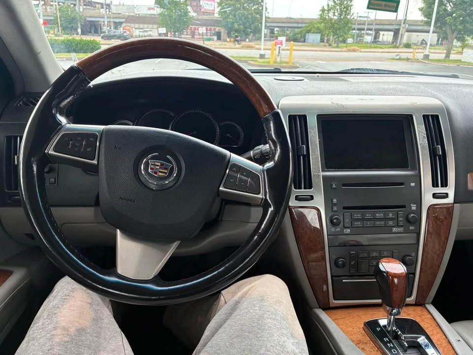 2008 Cadillac STS - Image 7 of 10