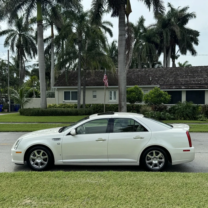 2008 Cadillac STS - Image 7 of 12
