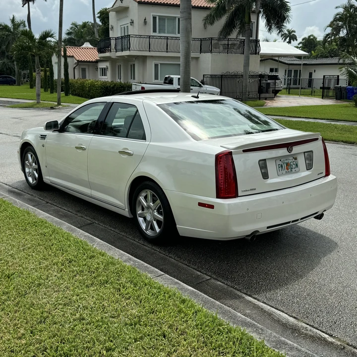 2008 Cadillac STS - Image 8 of 12