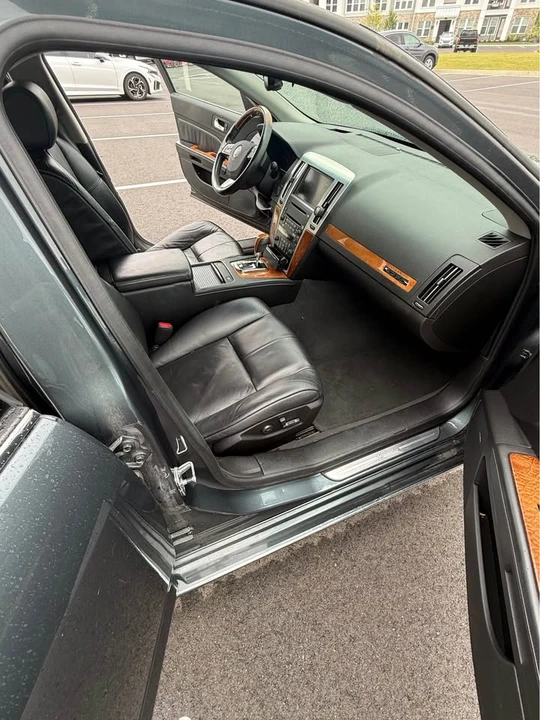 2008 Cadillac STS - Image 9 of 12