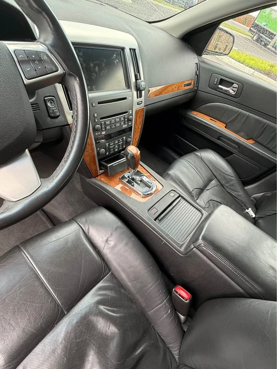2008 Cadillac STS - Image 10 of 12