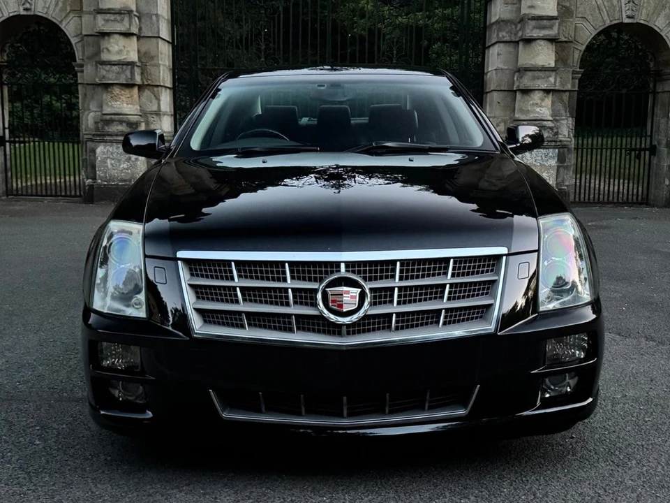 2008 Cadillac STS - Image 10 of 30