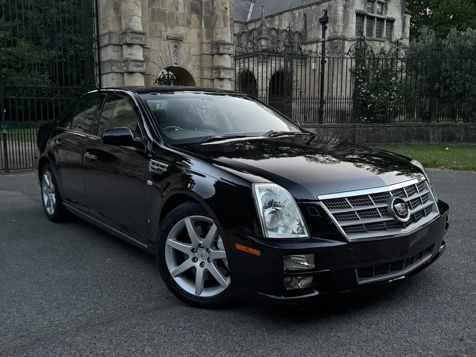 2008 Cadillac STS - Image 8 of 30