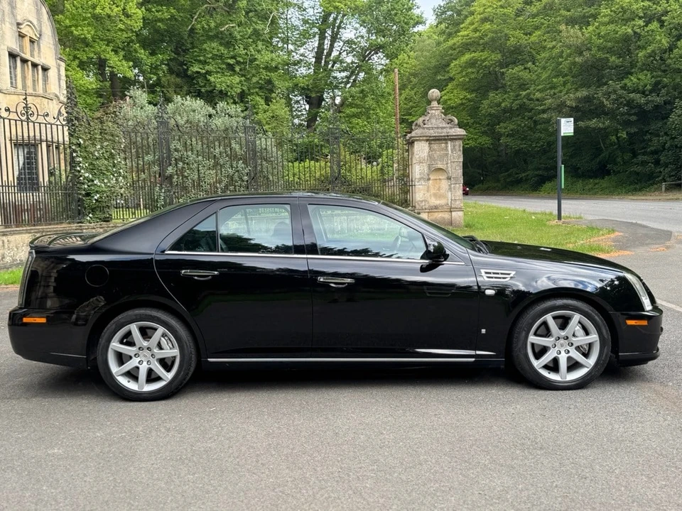 2008 Cadillac STS - Image 4 of 30
