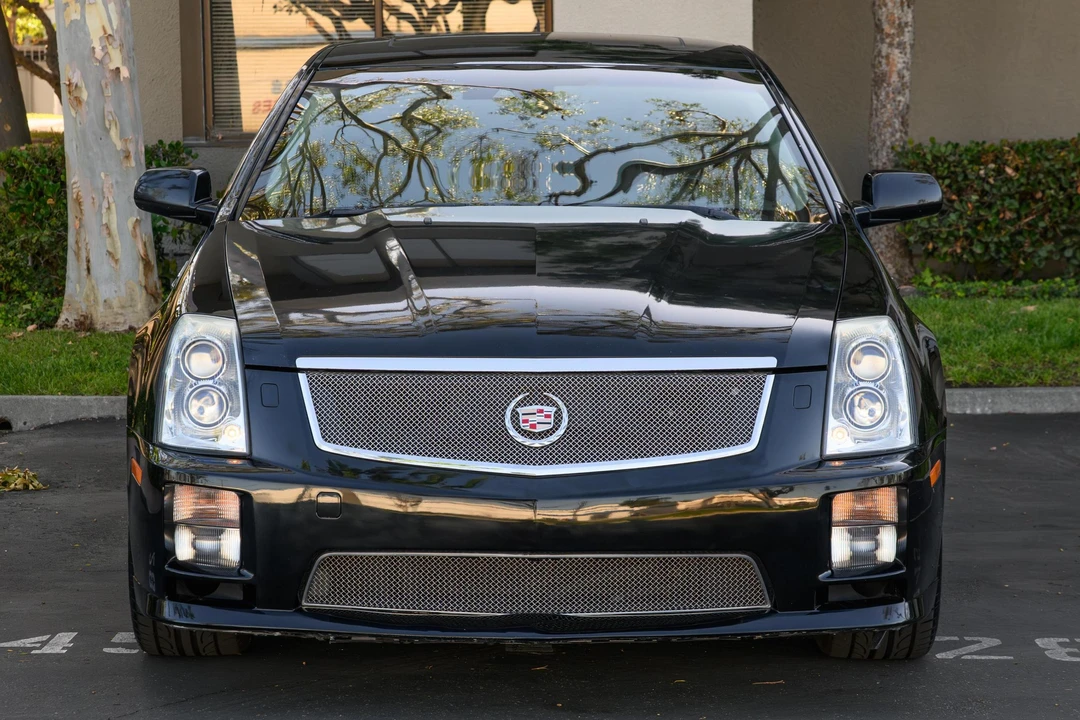 2008 Cadillac STS-V - Image 2 of 31