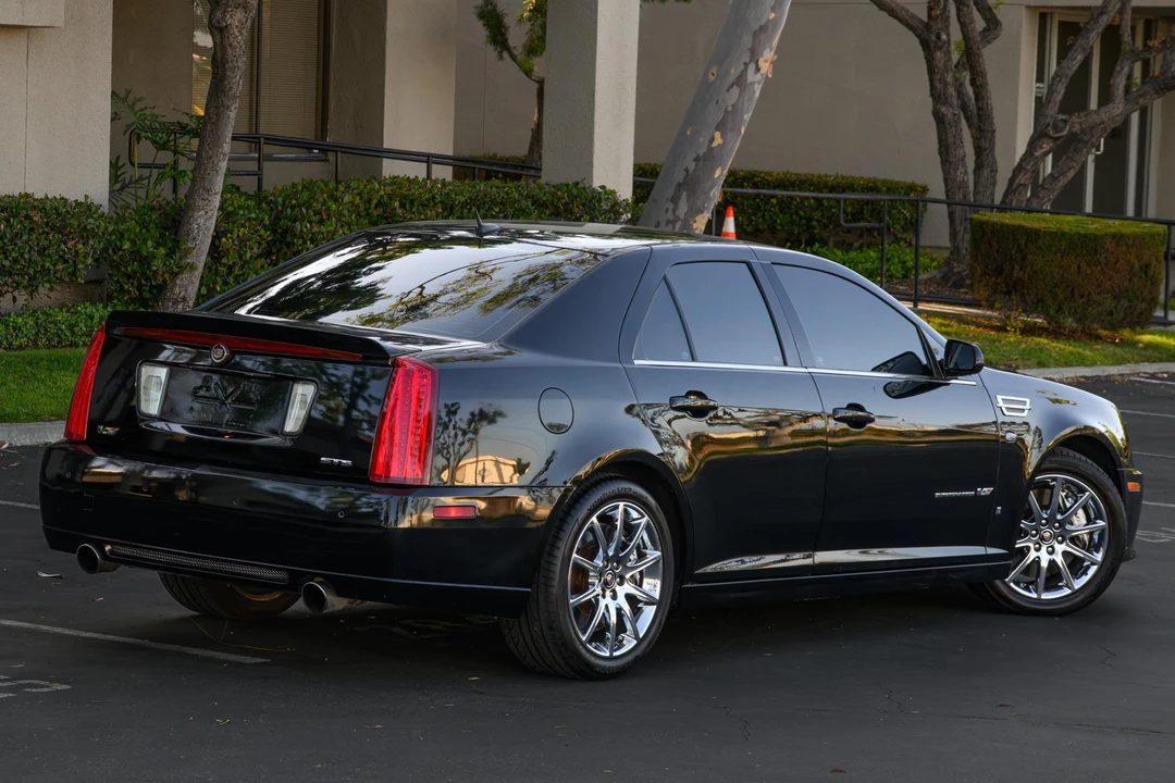 2008 Cadillac STS-V - Image 4 of 31
