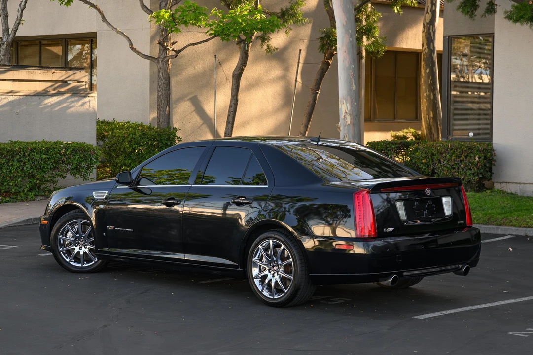 2008 Cadillac STS-V - Image 9 of 31