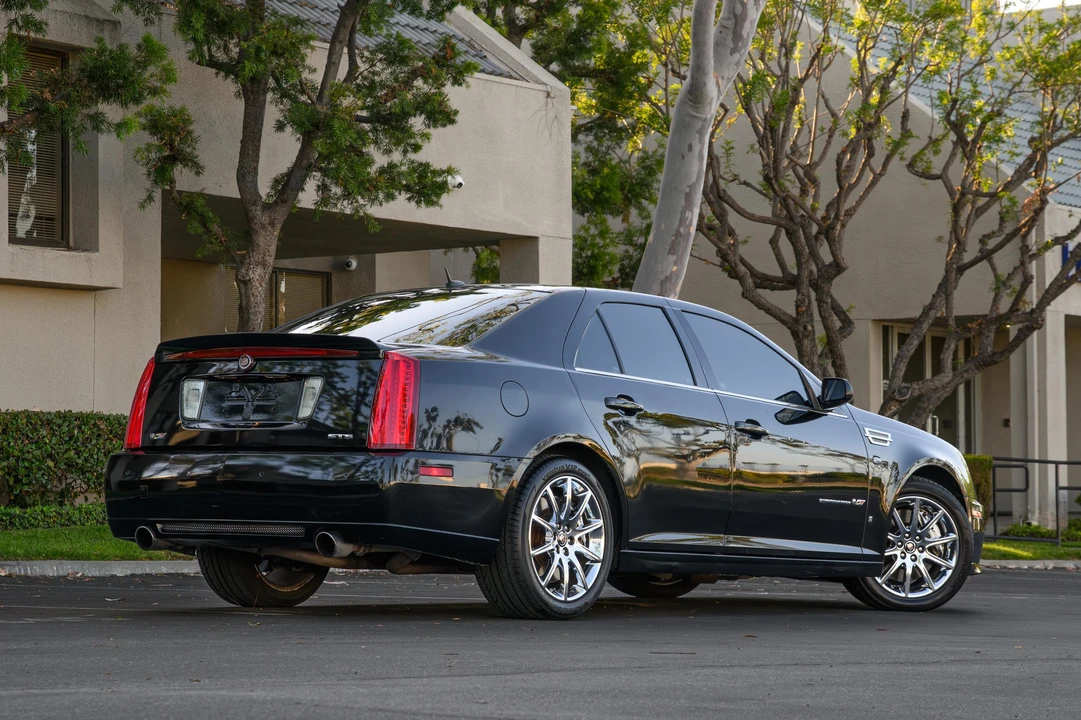 2008 Cadillac STS-V - Image 13 of 31