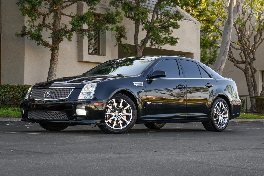 2008 Cadillac STS-V - Image 8 of 31