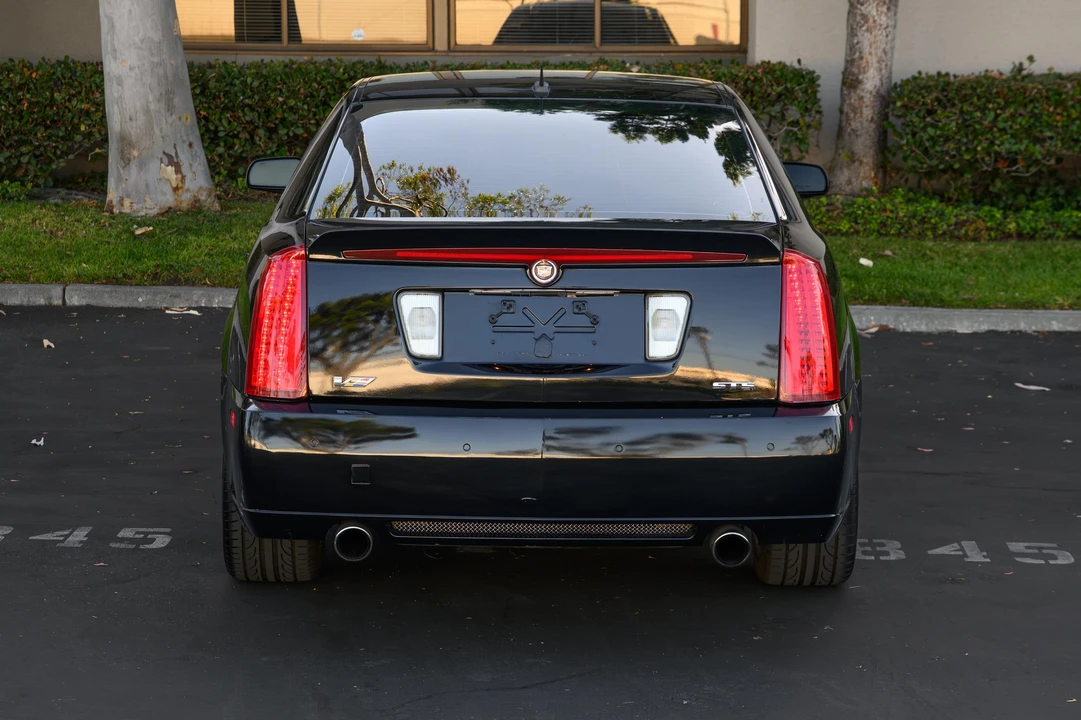 2008 Cadillac STS-V - Image 11 of 31