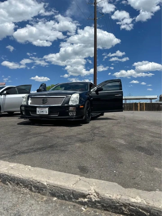 2008 Cadillac STS-V - Image 8 of 9