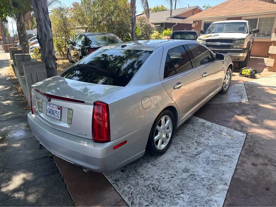 2008 Cadillac STS - Image 3 of 9