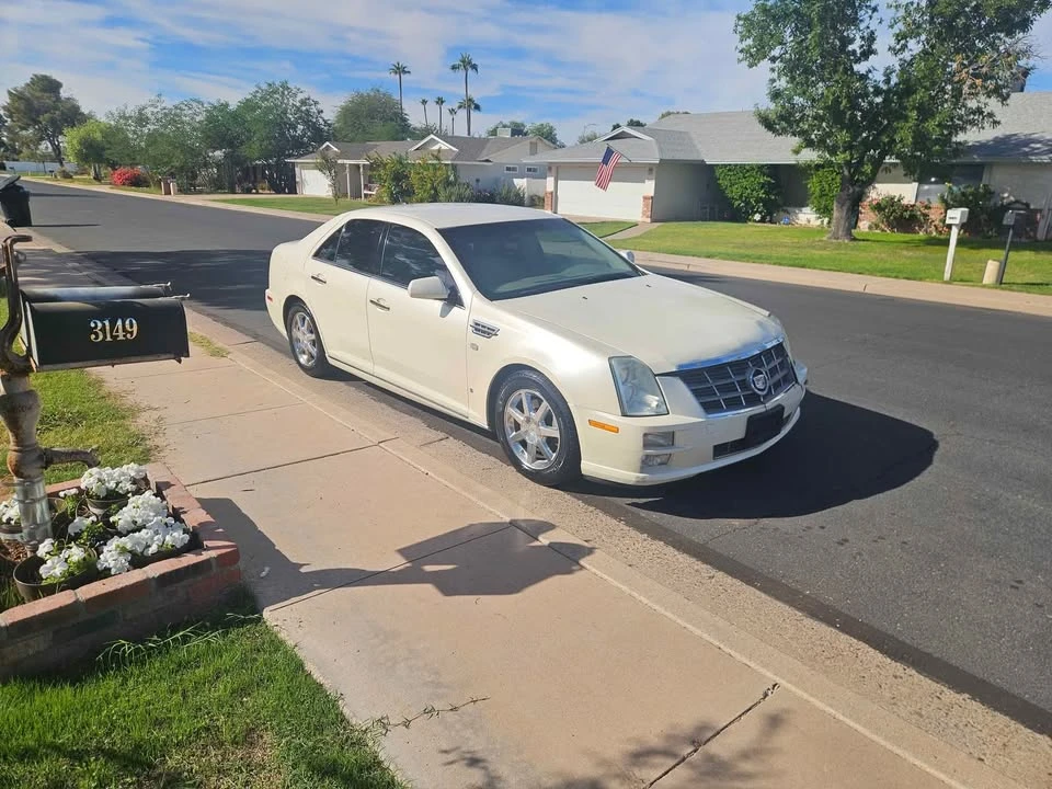 2008 Cadillac STS - Image 5 of 8