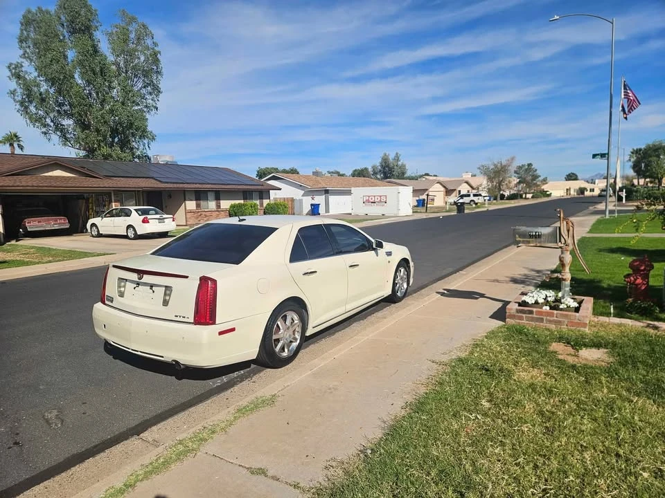 2008 Cadillac STS - Image 4 of 8