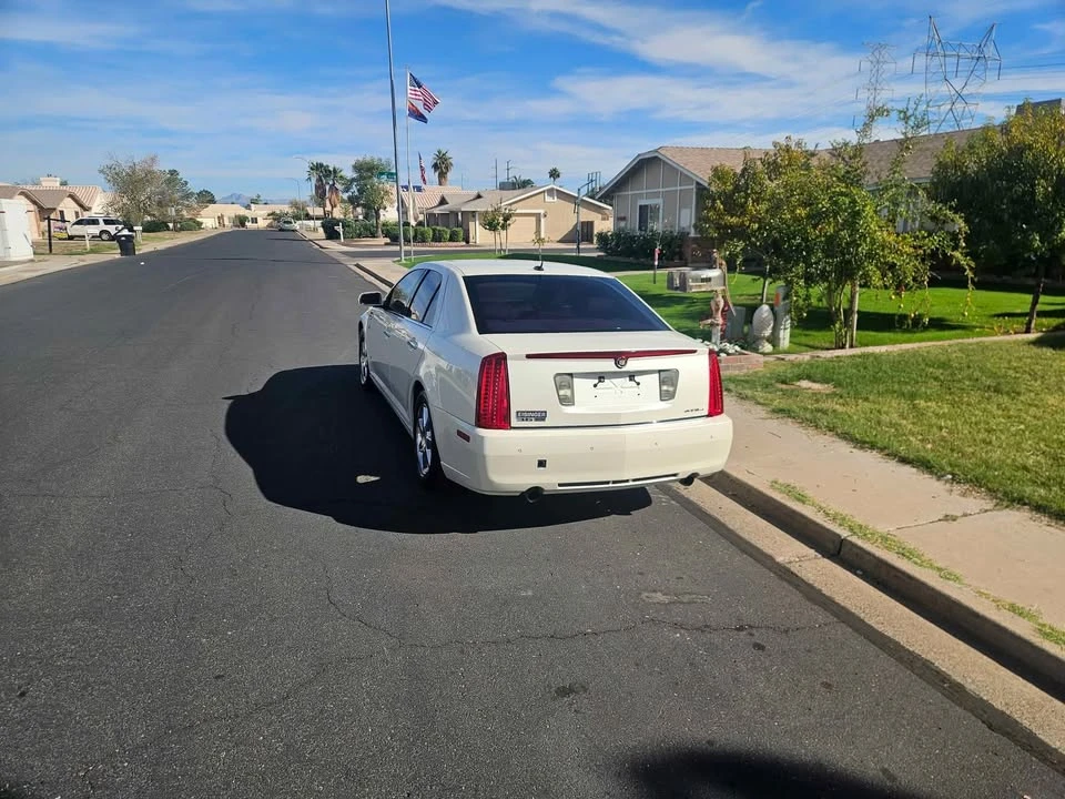2008 Cadillac STS - Image 3 of 8