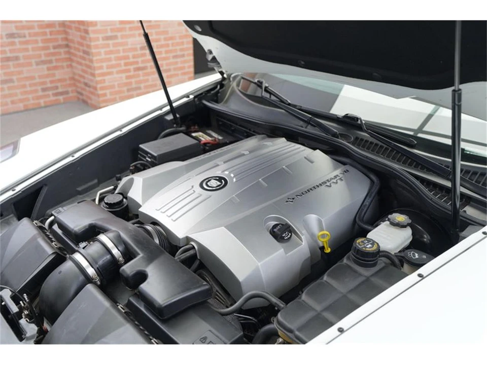 2008 Cadillac XLR - Image 13 of 31