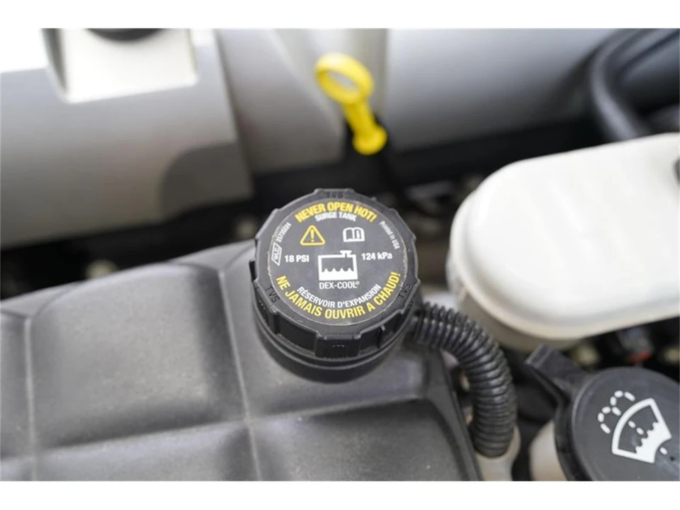 2008 Cadillac XLR - Image 23 of 31
